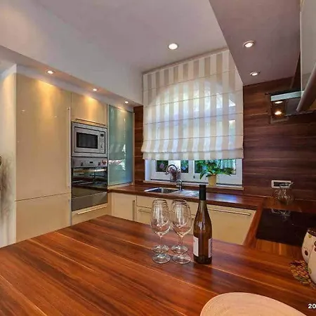 Apartment Klara Malinska