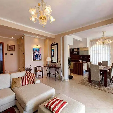 Klara Malinska Apartment *