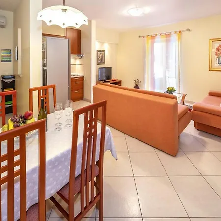 Klara Malinska * Porat (Krk)